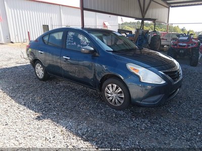 2016 Nissan Versa