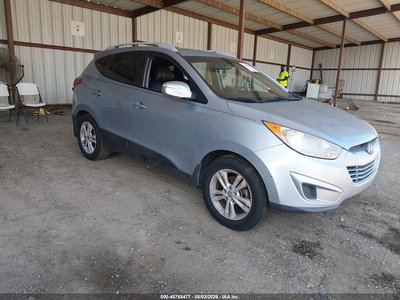 KM8JU3AC8CU****** 2012 Hyundai Tucson