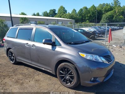 5TDDK3DC1BS****** 2011 Toyota Sienna