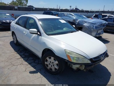 1HGCM56324A****** 2004 Honda Accord
