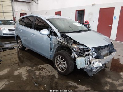 JTDZN3EU8EJ****** 2014 Toyota Prius V