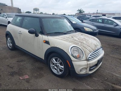 WMWSU3C59DT****** 2013 MINI Hardtop