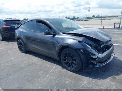 7SAYGDED9SA****** 2025 Tesla Model Y