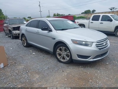 1FAHP2D8XJG****** 2018 Ford Taurus