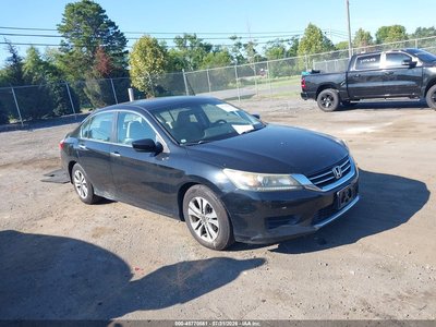 1HGCR2F33EA****** 2014 Honda Accord