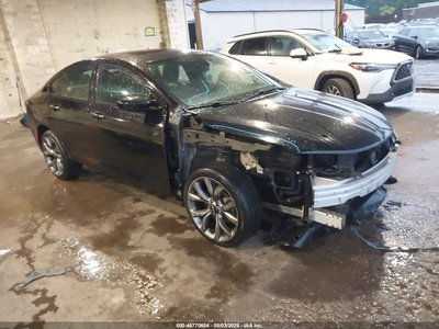1C3CCCDG5FN****** 2015 Chrysler 200
