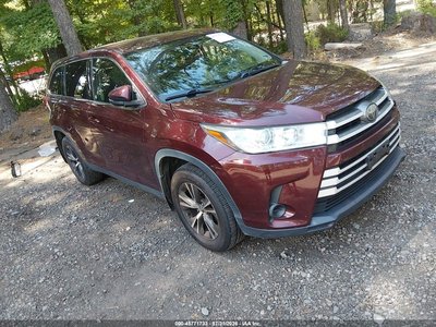 5TDBZRFH4KS****** 2019 Toyota Highlander