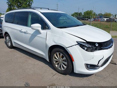 2C4RC1BG6HR****** 2017 Chrysler Pacifica
