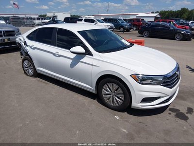 3VWC57BU6KM****** 2019 Volkswagen Jetta