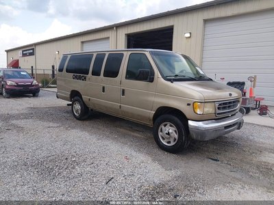 1FBSS31L3YH****** 2000 Ford E-350