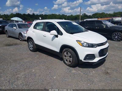 KL7CJKSB8HB****** 2017 Chevrolet Trax