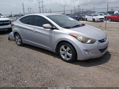 5NPDH4AE3DH****** 2013 Hyundai Elantra