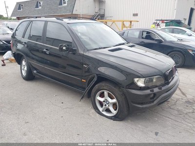 WBAFA53501L****** 2001 BMW X5
