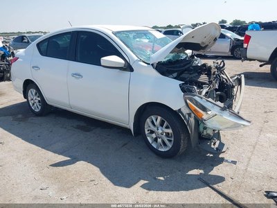 3N1CN7AP8HL****** 2017 Nissan Versa