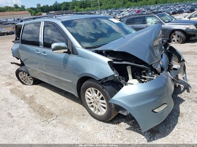 5TDYK4CC0AS****** 2010 Toyota Sienna