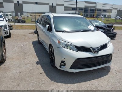 5TDYK3DC1ES****** 2014 Toyota Sienna
