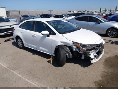 5YFDPMAE4NP****** 2022 Toyota Corolla