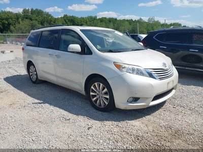 5TDYK3DC8ES****** 2014 Toyota Sienna