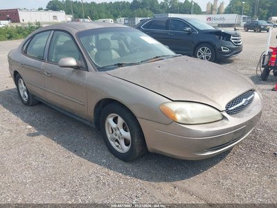 1FAFP55U42A****** 2002 Ford Taurus