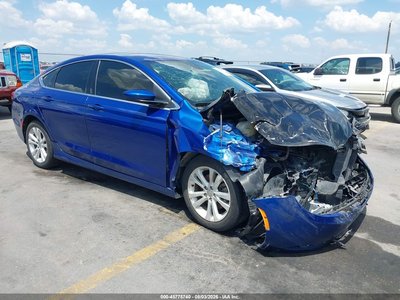 1C3CCCAB5GN****** 2016 Chrysler 200