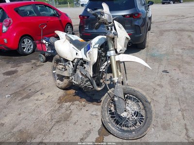 2022 Suzuki DR-Z400SM