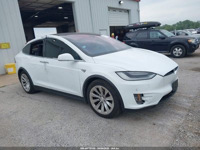 5YJXCAE25GF****** 2016 Tesla Model X