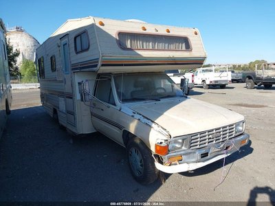 JT5RN55D8F0****** 1985 Toyota Pickup Commercial/camper
