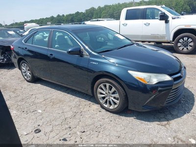 2015 Toyota Camry Hybrid
