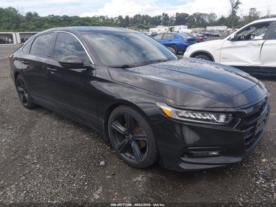 1HGCV1F35JA****** 2018 Honda Accord