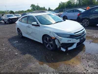 2HGFC1F96HH****** 2017 Honda Civic