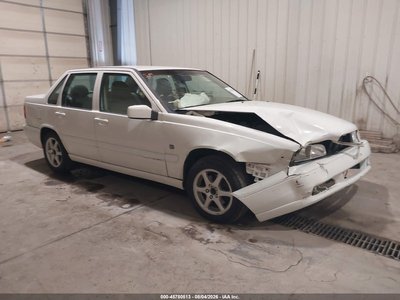 YV1LS61J2Y2****** 2000 Volvo S70