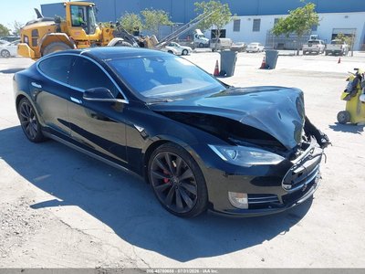 5YJSA1H17EF****** 2014 Tesla Model S