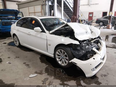 WBAPK7C54BA****** 2011 BMW 3 Series