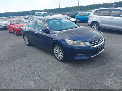 1HGCR2F70EA****** 2014 Honda Accord
