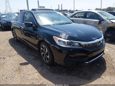 1HGCR2F87GA****** 2016 Honda Accord