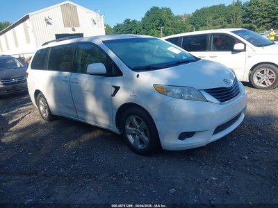 5TDKK3DC5DS****** 2013 Toyota Sienna