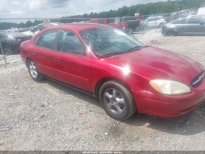 2000 Ford Taurus