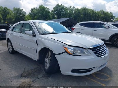 2013 Chrysler 200