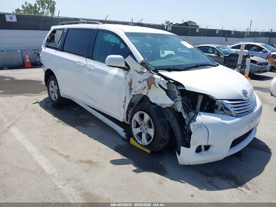 2016 Toyota Sienna