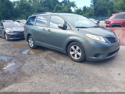 2014 Toyota Sienna