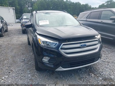 1FMCU9HD5KU****** 2019 Ford Escape