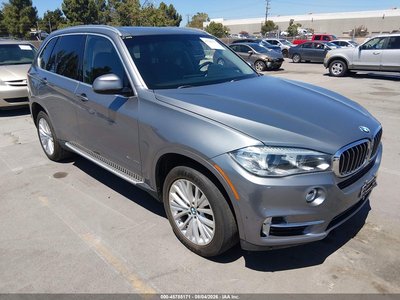 5UXKT0C56G0****** 2016 BMW X5