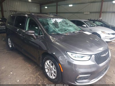 2C4RC1BG9NR****** 2022 Chrysler Pacifica