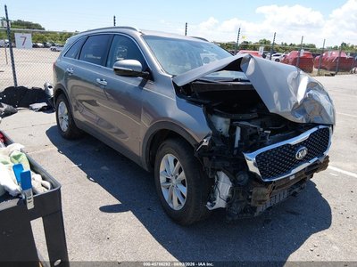 5XYPG4A3XHG****** 2017 Kia Sorento