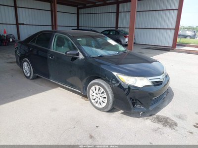 2014 Toyota Camry Hybrid