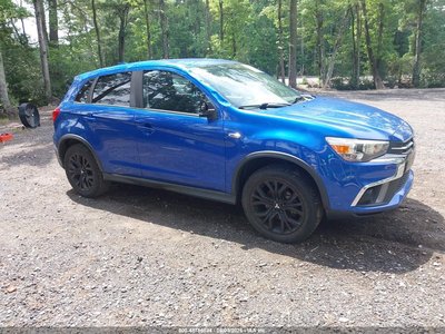 JA4AP3AU1JU****** 2018 Mitsubishi Outlander