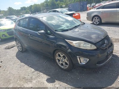 3FADP4FJ1CM****** 2012 Ford Fiesta