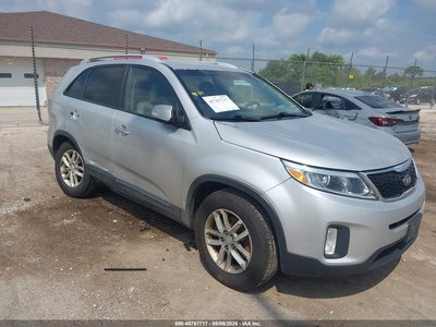5XYKT4A61EG****** 2014 Kia Sorento