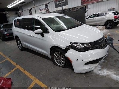 2023 Chrysler Voyager