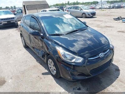 KMHCT5AE5HU****** 2017 Hyundai Accent